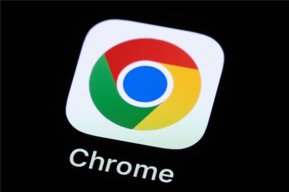 Wer den Chrome-Browser auf dem Computer nutzt, sollte schnell das jüngste Update installieren.Silas Stein/dpa