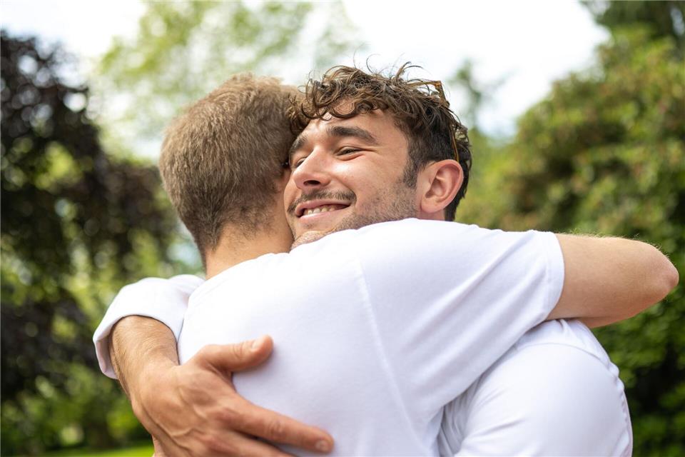 Wer gibt mir Energie? Auch das Umfeld spielt eine entscheidende Rolle beim Thema Selbstwert.picture alliance/dpa