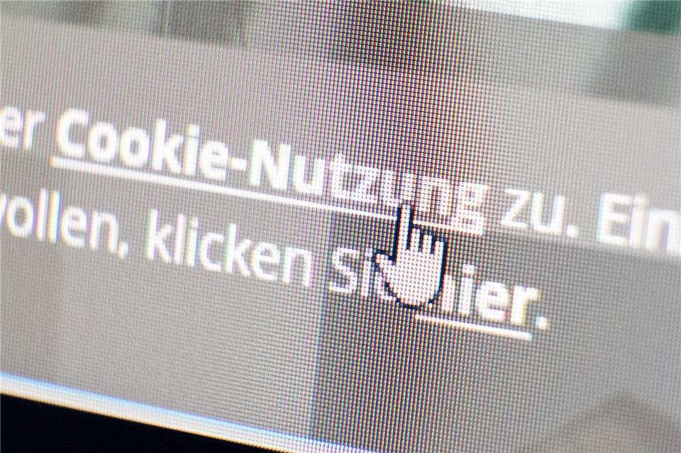 Wer sich auf einer Webseite umschauen will, wird sehr oft gefragt, ob er Cookies zustimmt. (Symbolbild) Bernd Weissbrod/dpa/dpa-tmn