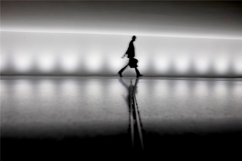 Wer sich nur genügend anstrengt, wird auch gesehen? Wer eine Beförderung anstrebt, muss sich unter Umständen auf die Bühne stellen.Christoph Soeder/dpa/dpa-tmn