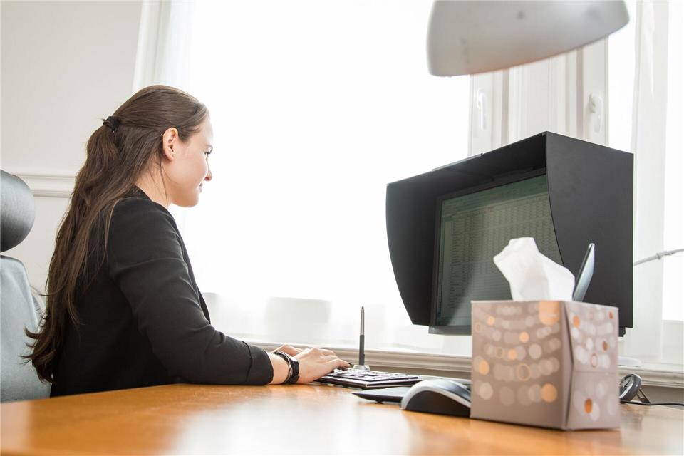 Wer sich trotz AU wieder fit für den Job fühlt, kann nach Rücksprache mit dem Vorgesetzten auch wieder arbeiten.Christin Klose/dpa-tmn