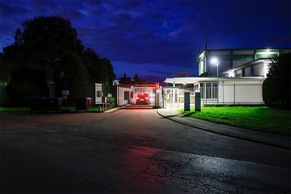 Wer steckt hinter dem Anschlag in Bergheim? Viele Fragen sind noch offen.Thomas Banneyer/dpa