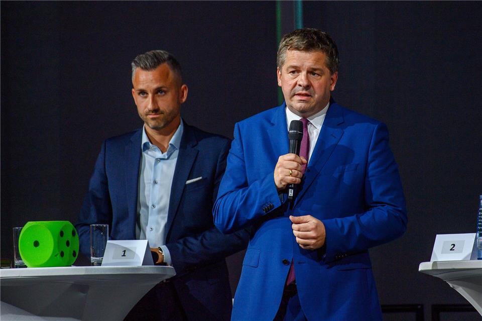 Wer wird die Nummer 1 und wer die Nummer 2 in Sachsen-Anhalt bei der Landtagswahl im September? In der jüngsten Umfrage liegt die AfD von Spitzenkandidat Ulrich Siegmund deutlich vor der CDU von Ministerpräsident Sven Schulze. (Archivbild)Klaus-Dietmar Gabbert/dpa