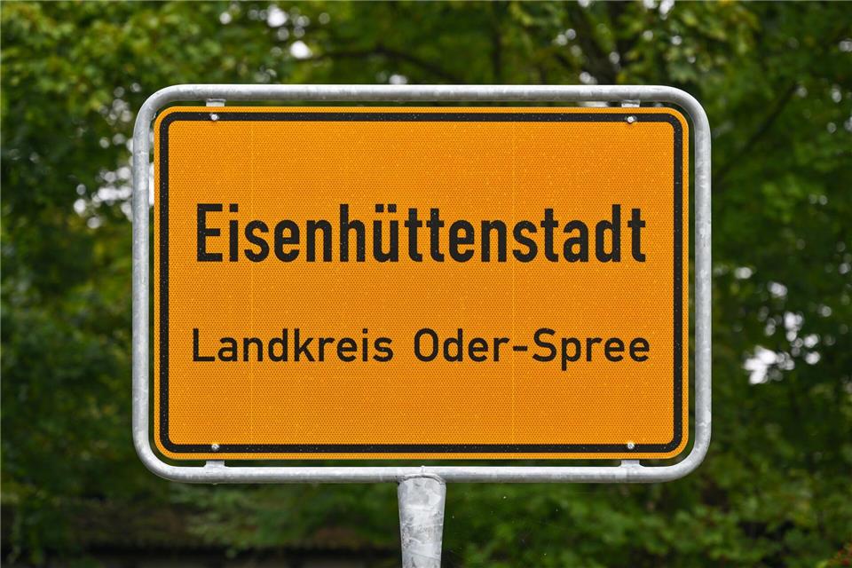 SPD oder AfD: Eisenhüttenstadt geht in Stichwahl Wer wird neuer Bürgermeister der Stadt Eisenhüttenstadt im Kreis Oder-Spree? Patrick Pleul/dpa