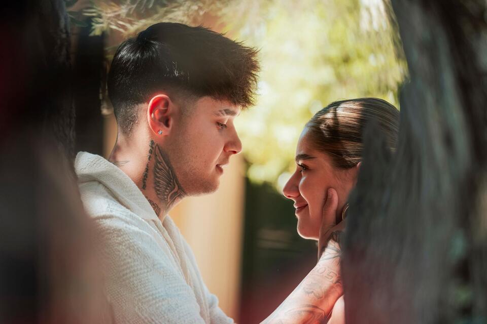 Werden Eltern: Lisa-Marie und ihr Freund „Akka“.Kimberly Sch�fer/RTL/dpa