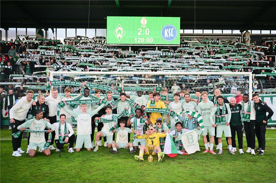 Nächster Profivertrag: Werder befördert Pokalsieger-Talente Werder Bremen gewinnt der U19-DFB-Pokal.Sebastian Christoph Gollnow/dpa