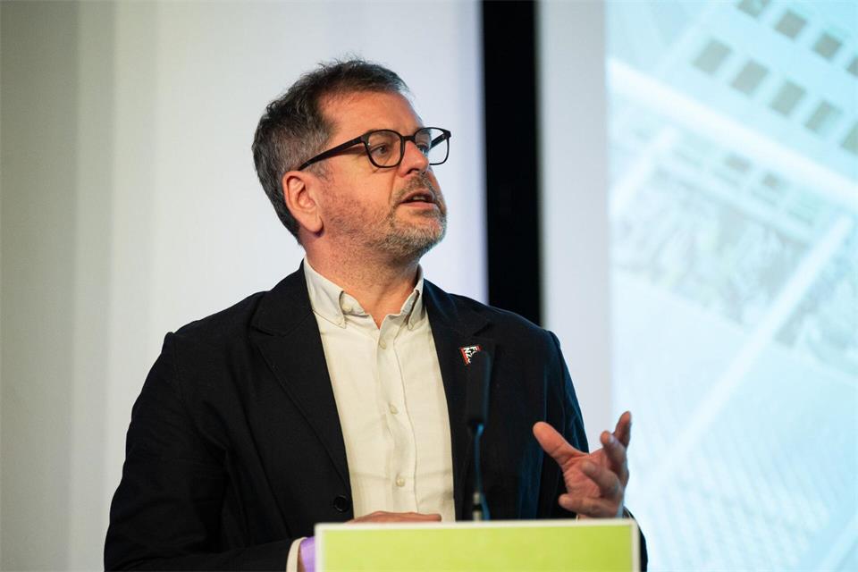 Werner Graf ist Co-Fraktionsvorsitzender der Grünen im Berliner Abgeordnetenhaus. Christophe Gateau/dpa