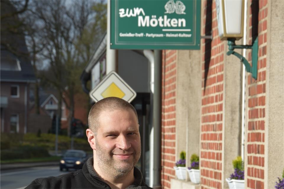 Gastronomen zeigen Verständnis und hoffen auf klare Aussagen Werner Knüver, der Betreiber der Gaststätte „Zum Mötken“ in Groß Reken.