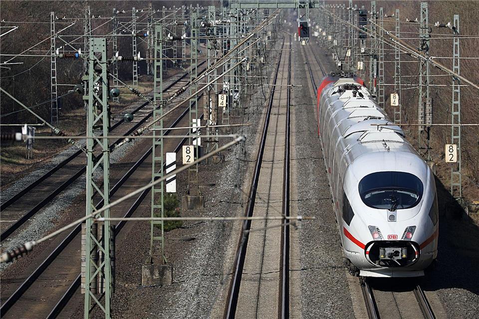 Wichtige Nord-Süd-Trasse wird voll gesperrt. (Archivbild)Oliver Berg/dpa