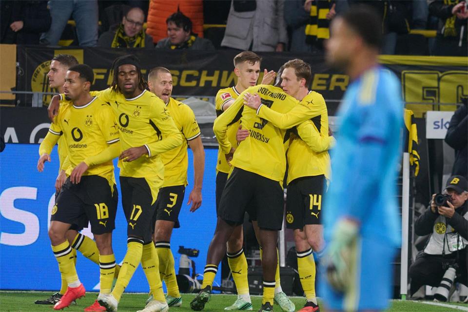Wichtiger Heimsieg gegen Eintracht Frankfurt: Der BVB-Auftakt in eine wegweisende Woche ist gelungen. Bernd Thissen/dpa