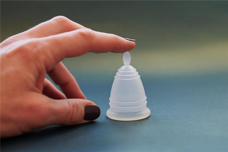 Wichtigste Regel beim Hantieren mit Tampon oder Tasse: vorher Hände waschen. picture alliance/dpa