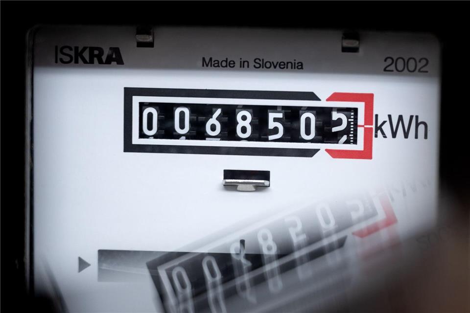 Wie entwickeln sich die Strompreise? (Symbolbild)Sina Schuldt/dpa