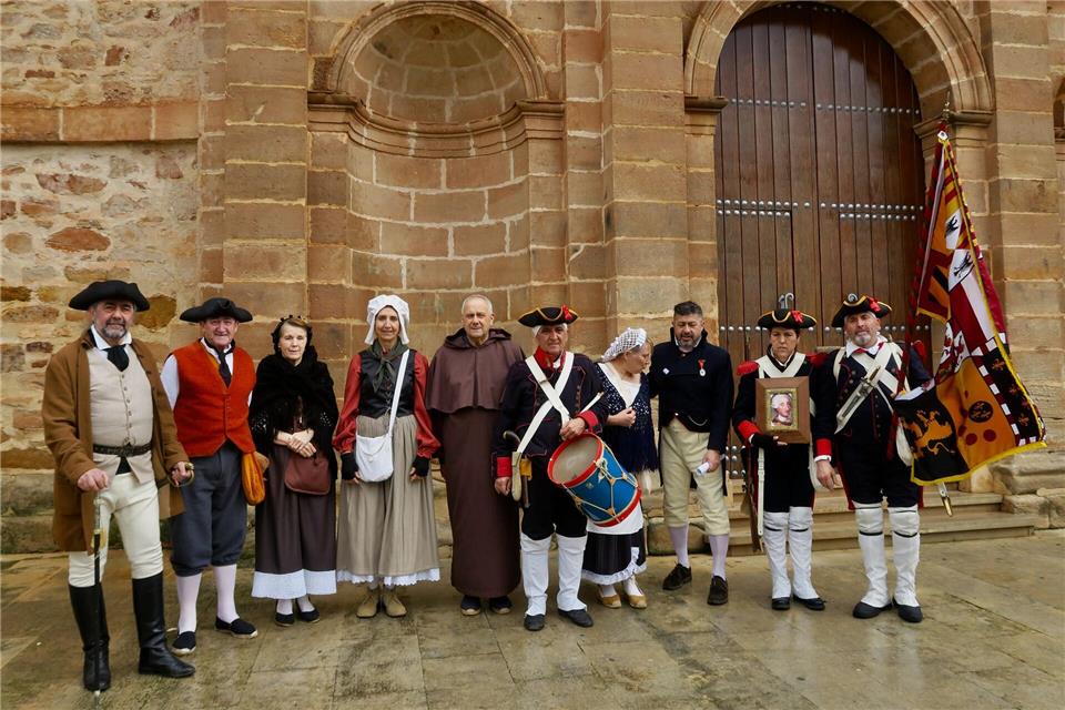 Olivenland: Auf den Spuren deutscher Siedler in Andalusien Wie im 18. Jahrhundert: In Carboneros spielt eine Laientheatergruppe die Siedlerankunft nach.Daniela David/dpa-tmn