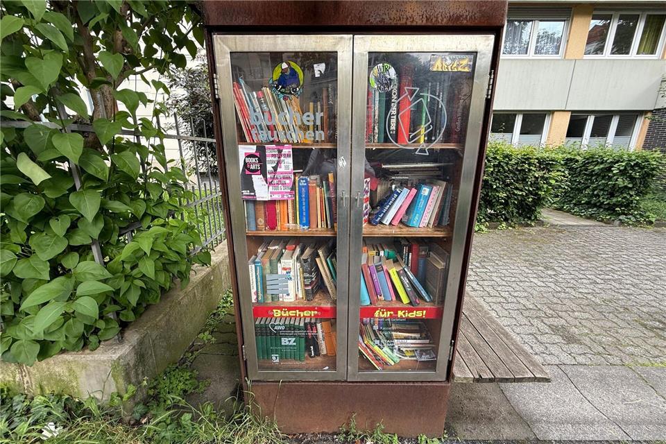 Wie in anderen hessischen Städten und Gemeinden können sich Leseratten auch in Kassel bei zahlreichen Bücherschränken bedienen und eigen Bücher einstellen.  Nicole Schippers/dpa