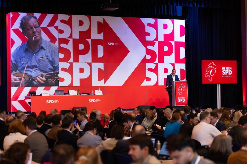 SPD schwört sich auf Kommunalwahlkampf ein  Wie kann die Partei im Kommunalwahlkampf punkten? SPD debattiert auf Parteitag.Christian Lademann/dpa