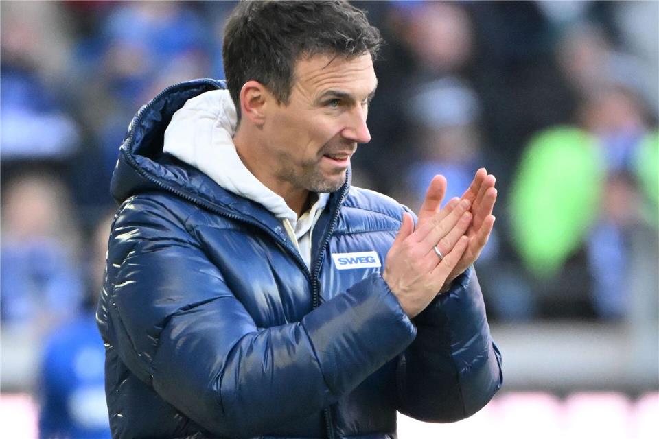 Wie lange hat Trainer Christian Eichner beim KSC noch Zeit für die sportliche Wende?Uli Deck/dpa