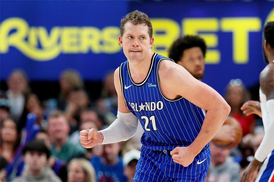 Wie sich NBA-Spieler Moritz Wagner um Kampf um die Sendung schlägt, ist ab November bei ProSieben zu sehen. Duane Burleson/AP/dpa