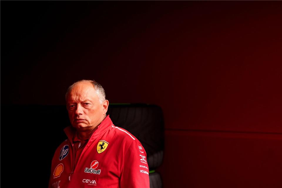 Gerüchte um Horner und Ferrari - Hamilton: „Nicht hilfreich“ Wie sicher ist der Job von Fred Vasseur?Bradley Collyer/PA Wire/dpa