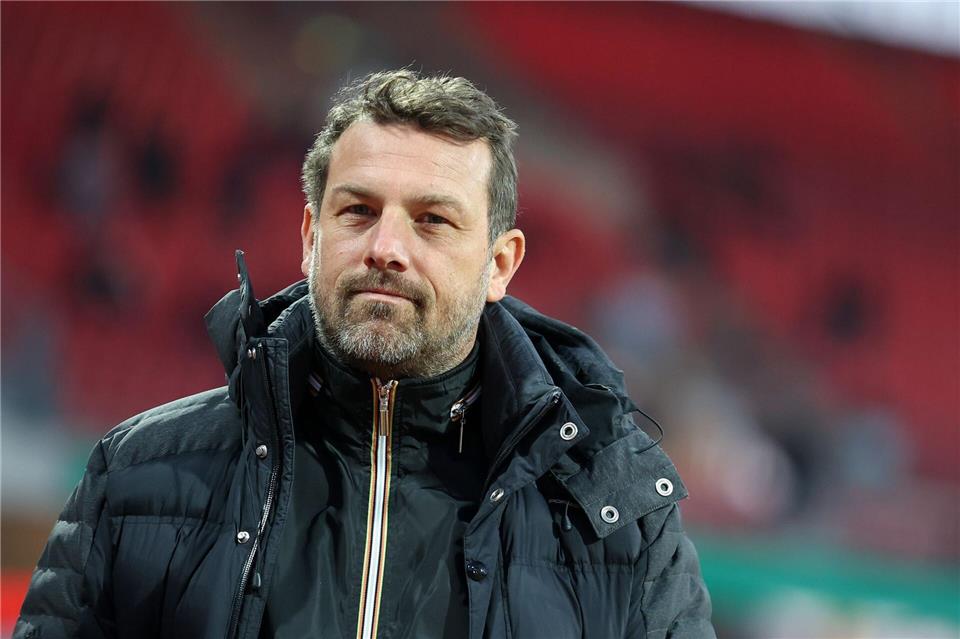 Wie sieht die Zukunft von Weinzierl beim FC Bayern aus? (Archivbild)Daniel Karmann/dpa