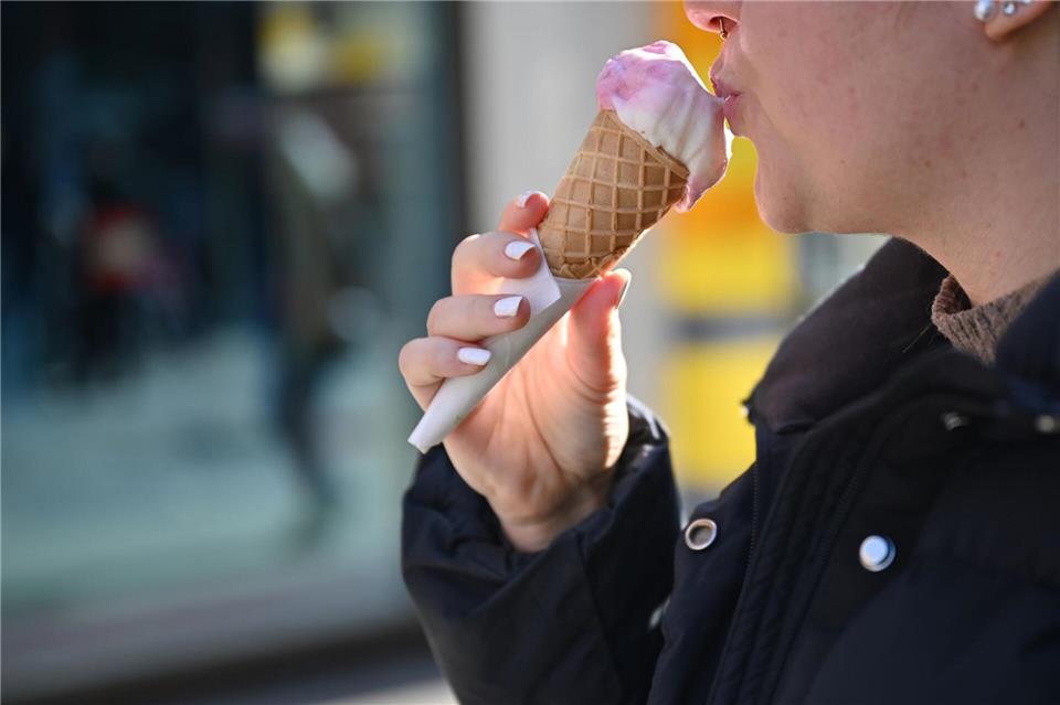 Wie teuer ist eine Kugel Eis dieses Jahr im Südwesten? (Symbolbild)Jennifer Kramer/dpa