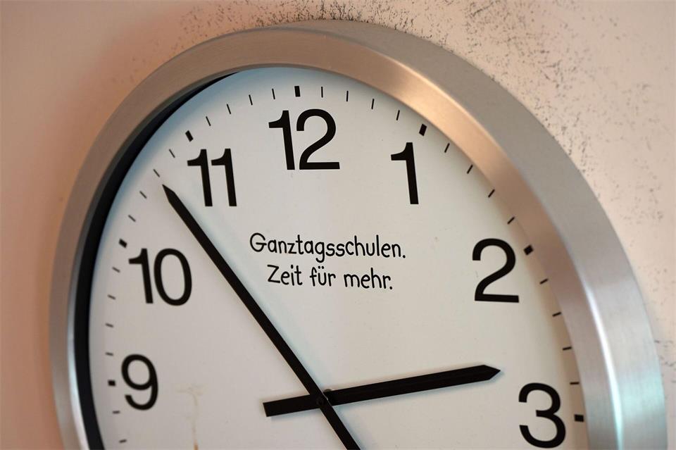 Wie viel Zeit im schulischen Ganztag tatsächlich für die Förderung von Grundschülern bleibt, wird sich erst noch zeigen. (Symbolbild)Soeren Stache/dpa