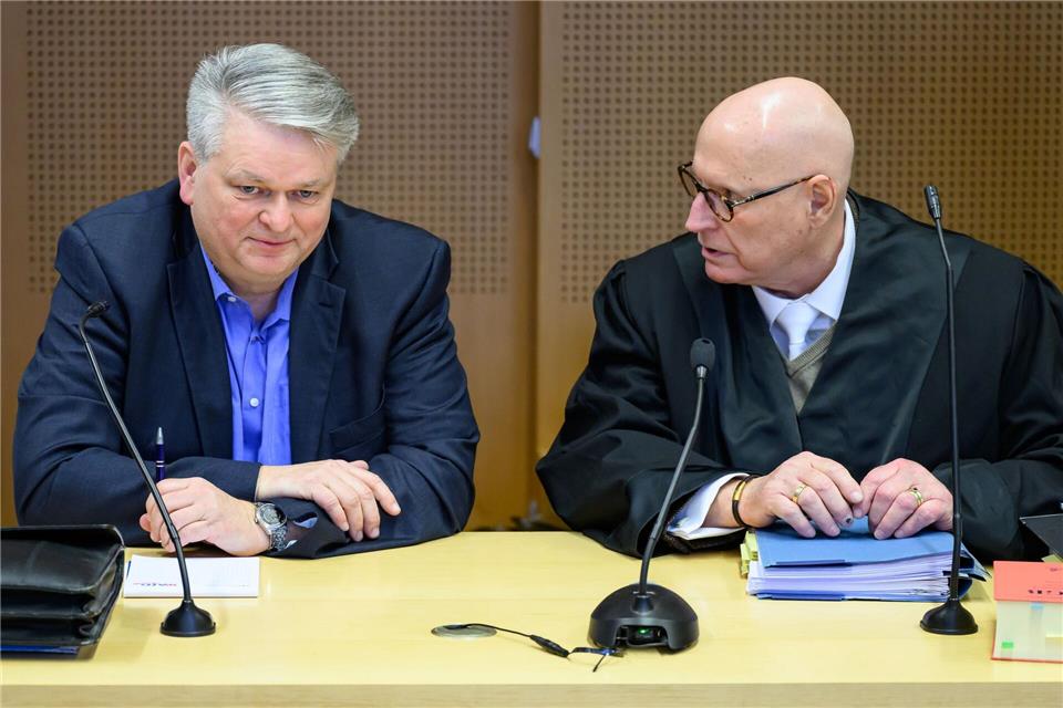 Wilko Möller soll bewusst verbotene Symbole auf einem seiner Wahlplakate verwendet haben. (Archivbild)Patrick Pleul/dpa