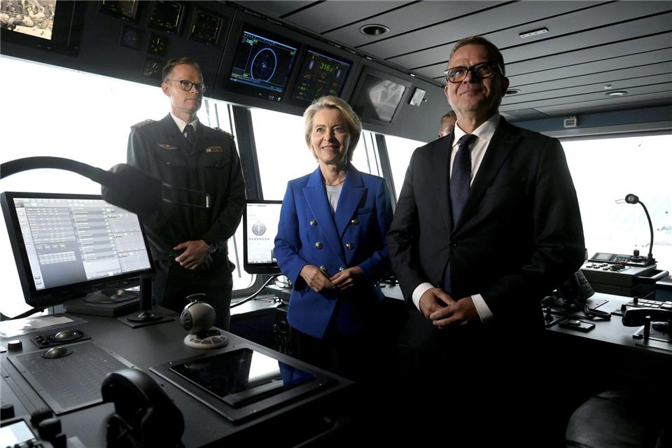 Will Russland mit neuen Sanktionen die Kriegsführung gegen die Ukraine erschweren: EU-Kommissionspräsidentin Ursula von der Leyen. (Archivbild)Antti Aimo-Koivisto/Lehtikuva/dpa