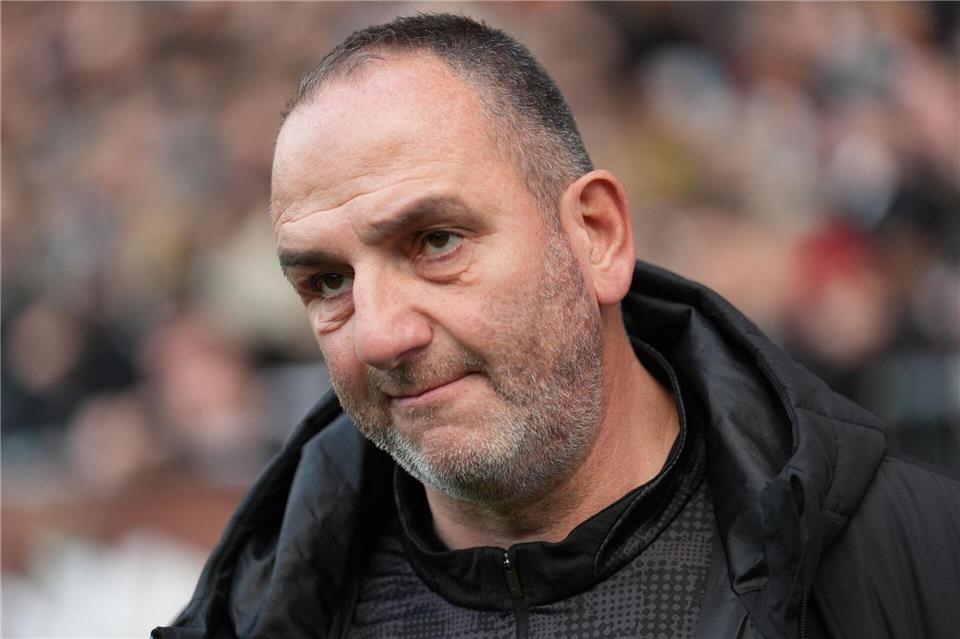 Will das „Unmögliche“ gegen die Bayern möglich machen: Heidenheims Trainer Frank Schmidt. Marcus Brandt/dpa