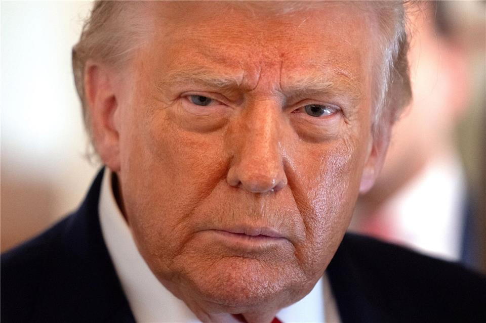 Will den neuen Fed-Chef Warsh nicht beeinflussen: US-Präsident Trump. (Archivbild)Mark Schiefelbein/AP/dpa
