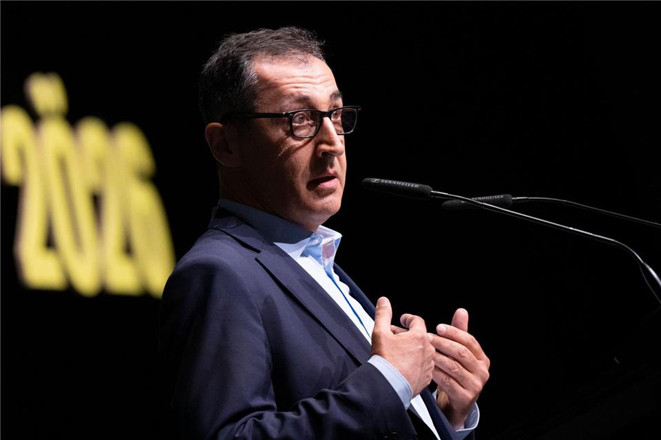 Will im kommenden Jahr Ministerpräsident von Baden-Württemberg werden: der ehemalige Bundeslandwirtschaftsminister Cem Özdemir. (Archivbild)Marijan Murat/dpa