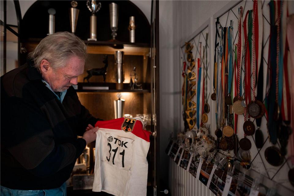 Willi Wülbeck hat reichlich Trophäen.Fabian Strauch/dpa