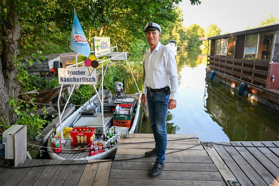 Winkelmann fährt dreimal die Woche raus.Jens Kalaene/dpa