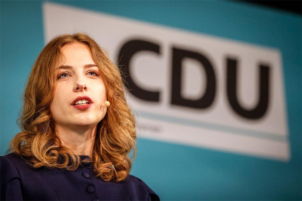 Winter führt die CDU-Fraktion in der Bremischen Bürgerschaft – und ist somit die Oppositionsführerin. (Archivbild)Focke Strangmann/dpa