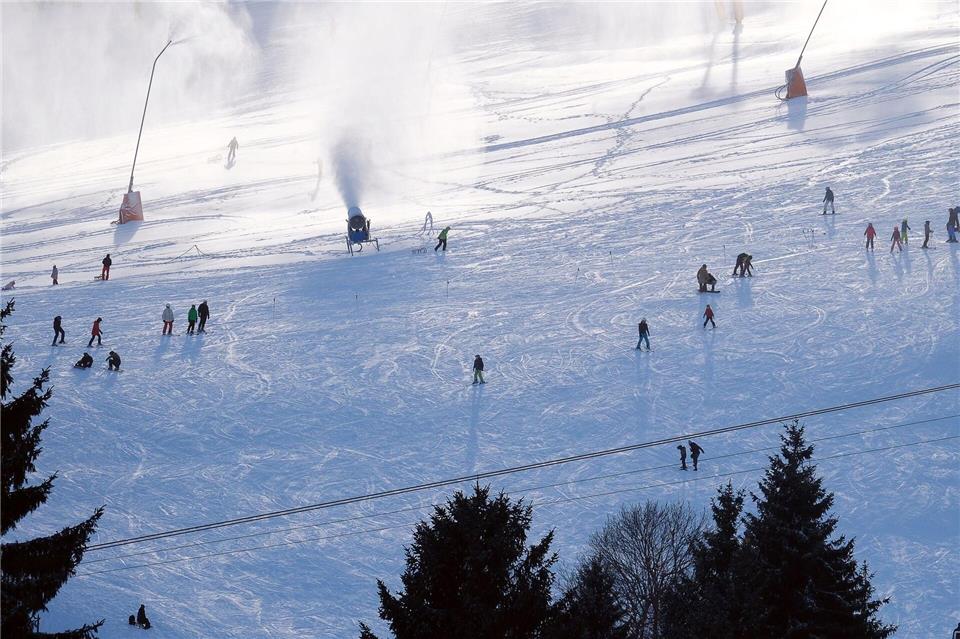 Winterferien in Sachsen locken Besucher an. (Archivbild)Sebastian Willnow/dpa