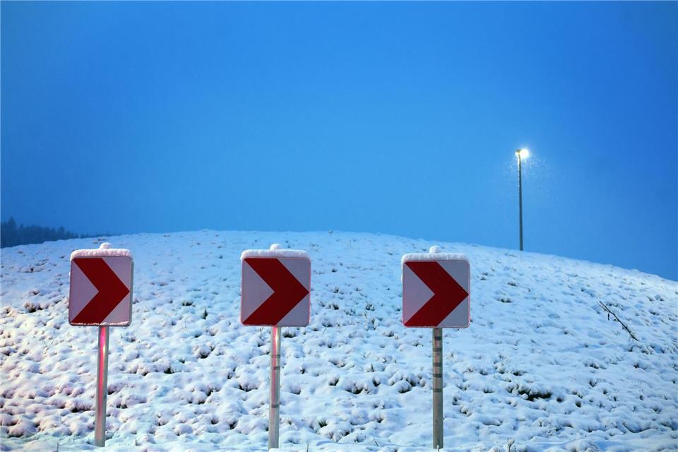 Winterliches Wetter prägt den Start in die Osterferien in Bayern.Karl-Josef Hildenbrand/dpa