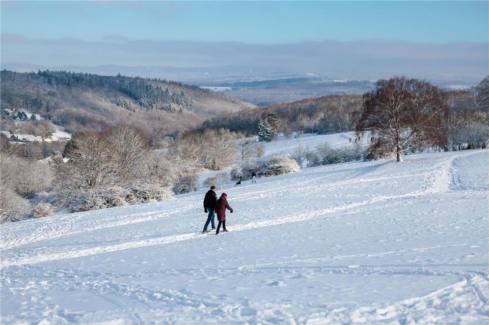 Winterwunderland im Januar 2026 - doch die Winter sind in den vergangenen Jahren verhältnismäßig mild gewesen. (Archivbild)Jörg Halisch/dpa