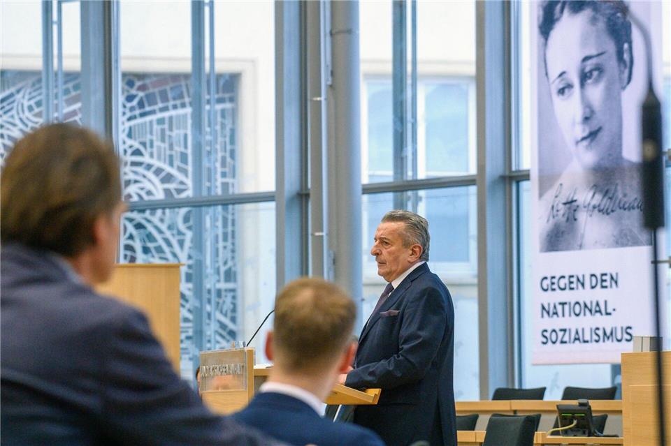 „Wir gedenken der Millionen Menschen, die verfolgt, entrechtet und ermordet wurden“, sagte Landtagspräsident Gunnar Schellenberger (CDU).Klaus-Dietmar Gabbert/dpa