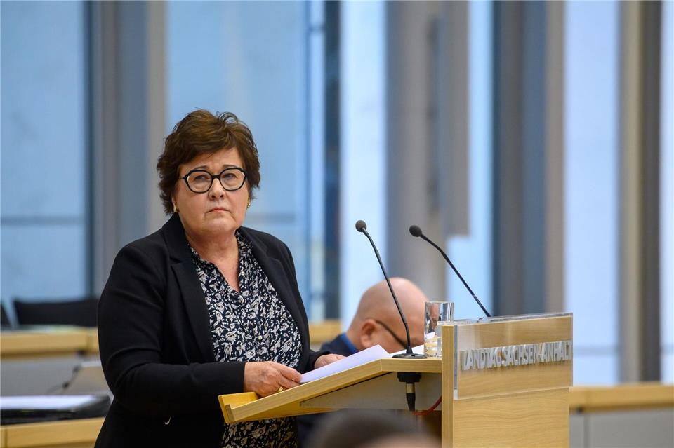 „Wir können uns keine weitere Ausdünnung leisten, wenn wir eine erreichbare Basisversorgung sicherstellen wollen“, sagt Gesundheitsministerin Petra Grimm-Benne (SPD).Klaus-Dietmar Gabbert/dpa