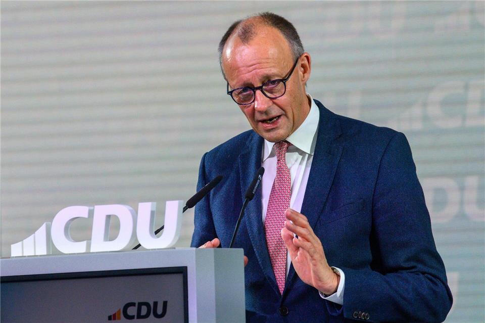 „Wir müssen ein starker Industriestandort bleiben“, sagt Kanzler Friedrich Merz (CDU).Klaus-Dietmar Gabbert/dpa