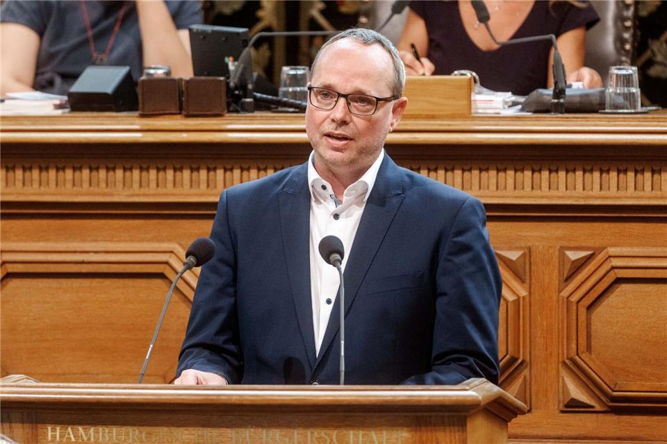 „Wir müssen seit einigen Jahren erleben, dass Rechtsextremisten, Islamisten und andere Verfassungsfeinde immer wieder versuchen, staatliche Institutionen zu unterwandern“, sagte der innenpolitische Sprecher der SPD-Fraktion Sören Schumacher. (Archivbild)Markus Scholz/dpa