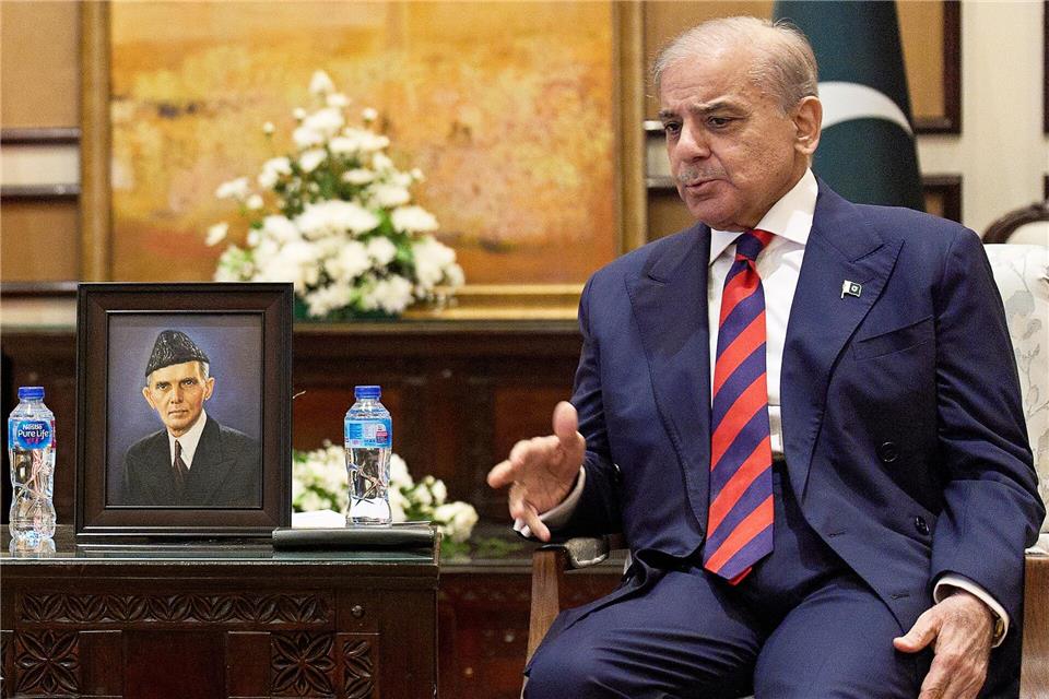 „Wir sind einem Friedensabkommen näher als je zuvor“, erklärte Sharif. (Archivbild)Jacquelyn Martin/AP POOL/dpa