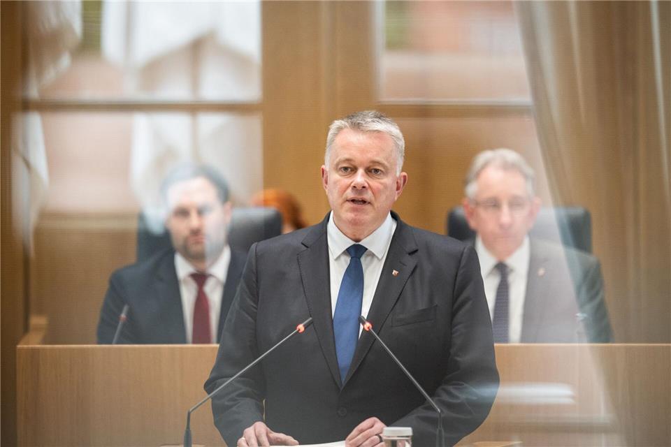 „Wir sind uns unserer großen Verantwortung bewusst“, sagte Schnieder.Hannes Albert/dpa