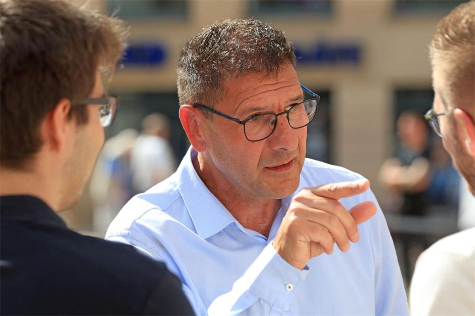 „Wir stehen nicht unter Zeitdruck“, sagt BSW-Fraktionschef Thomas Schulze. (Archivbild)Matthias Bein/dpa