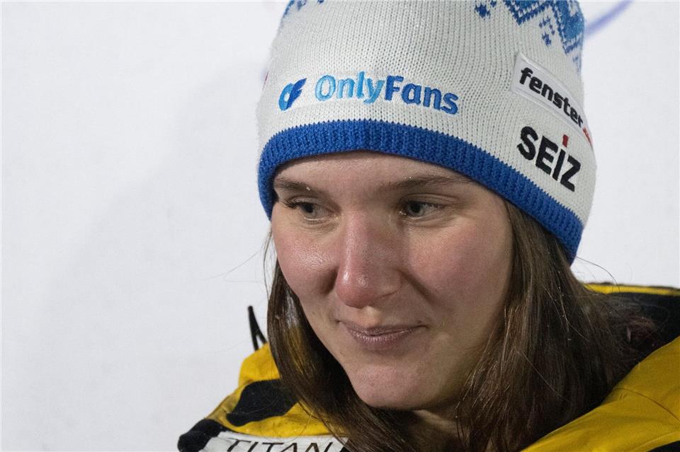 Wirbt für eine Erotik-Plattform: Bobfahrerin Lisa Buckwitz. (Archivbild)Sebastian Kahnert/dpa