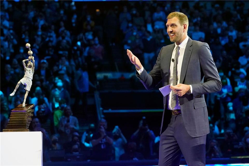 Wird Ex-Dallas-Star Dirk Nowitzki General Manager der Mavericks? (Archivbild)Lm Otero/AP/dpa