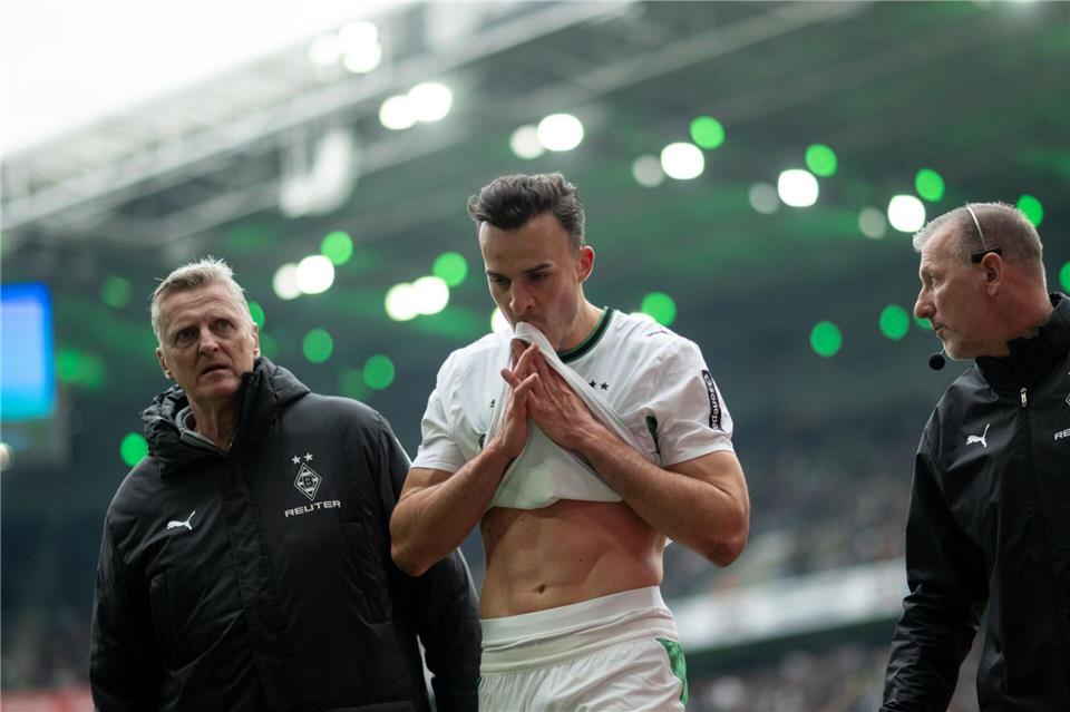 Wird Tabakovic (M) für die WM fit? (Archivbild)Fabian Strauch/dpa
