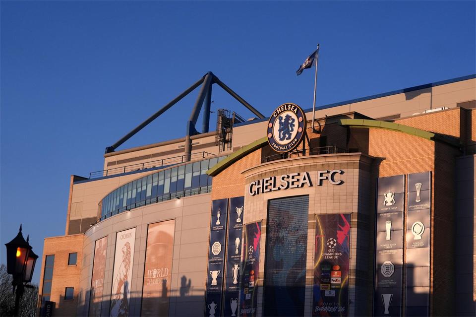Wird die Heimat des ukrainischen Clubs Schachtar Donezk für internationale Spiele: das Stadion des FC Chelsea. (Archivbild)Adam Davy/PA Wire/dpa