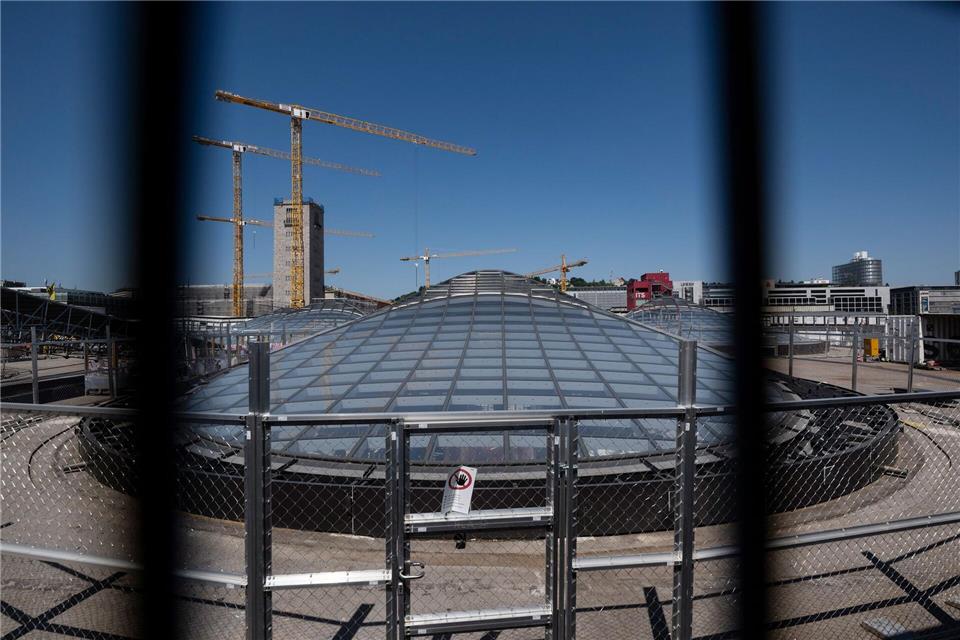 Wird nicht nur später fertig, sondern auch teurer: der neue Stuttgarter Hauptbahnhof. Marijan Murat/dpa
