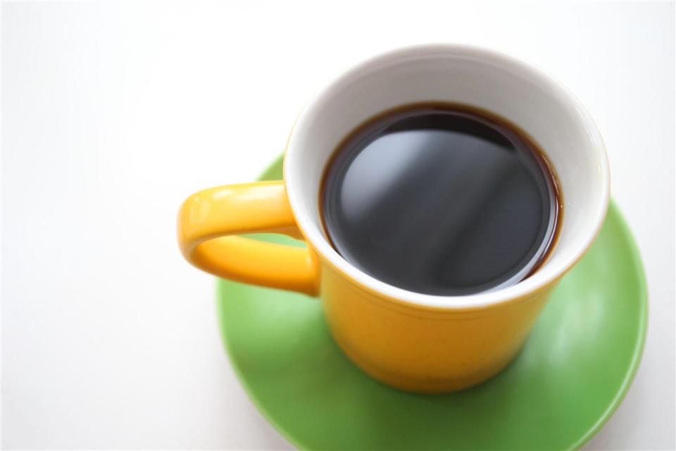 Wirkt Kaffee am Morgen nur so intensiv, weil in der Nacht Entzugserscheinungen entstanden? (Symbolbild)Karl-Josef Hildenbrand/dpa