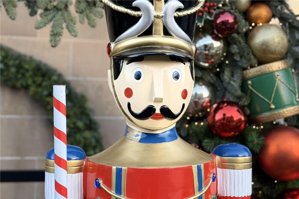 Wo ist Nussknacker „Nolan“?Copper Blossom/Signature Group/PA Media/dpa